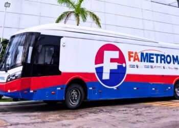 Clínicas Fametro Móvel realiza 23ª ação acadêmica e oferece serviços gratuitos em Manaus