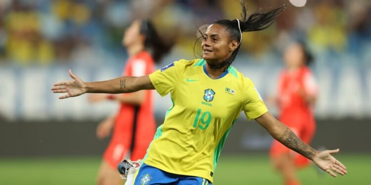 Sem Marta, Arthur Elias convoca Seleção Brasileira feminina para amistosos contra Argentina