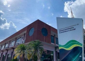 PF faz busca e apreensão na Aadesam após alerta sobre alteração de dados investigados na gestão de Roberto Cidade
