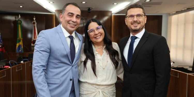 Leda Mara, André Seffair e Fábio Monteiro formam lista tríplice para comando do MPAM