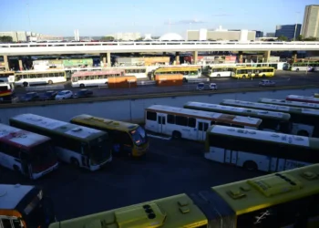Nunes Marques cobra TREs por transporte público gratuito nas eleições