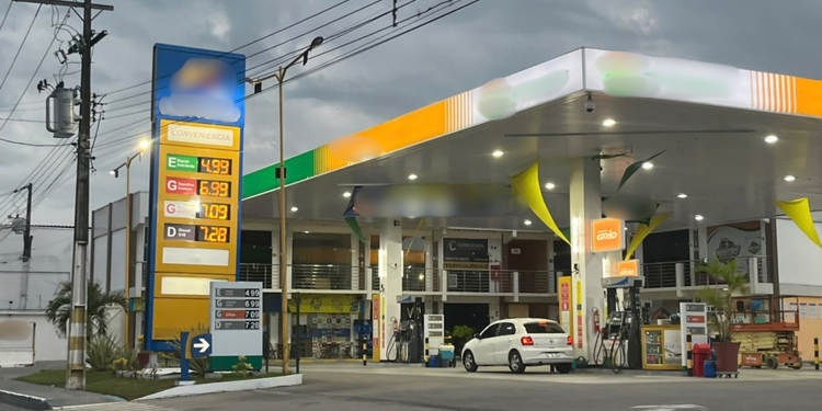 Gasolina cai e chega a R$ 6,99 em postos de Manaus neste sábado, 26