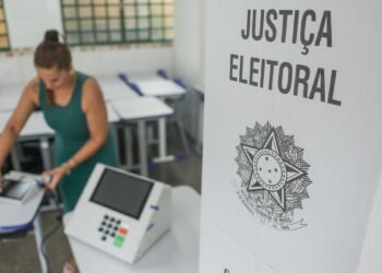 TSE informa que 900 urnas foram substituídas até o meio-dia