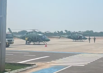 Helicópteros enviados pelo governo federal pousam em Manaus para reforçar combate às queimadas