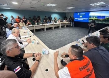 Crise da fumaça pressiona autoridades e mobiliza ministros em Manaus
