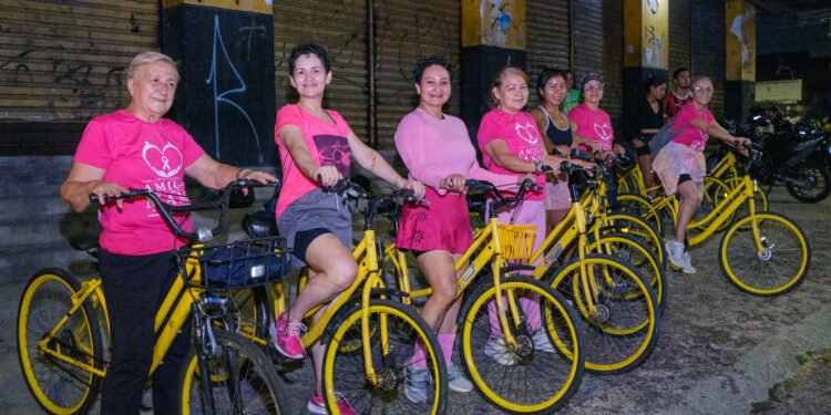 Pedala Livre promove pedalada do Outubro Rosa em parceria com o Instituto Amigas da Mama