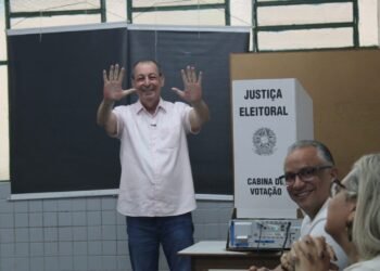 ‘Começou zero a zero’, diz Omar Aziz sobre segundo turno ao destacar educação e saúde como prioridade