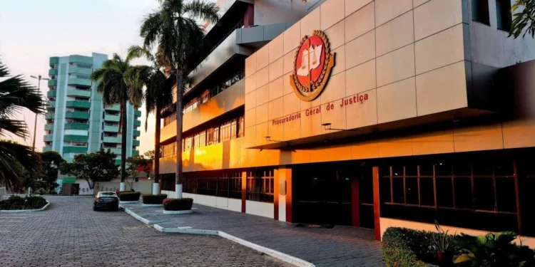 Ministério Público cobra documentos sobre compra de R$ 650 mil em cestas básicas em Humaitá