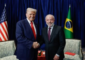 Trump diz que eleição no Brasil ‘pareceu fraudada’, mas diz gostar de Lula
