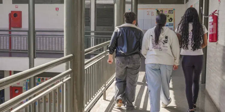 Fies 2026/2: instituições de ensino podem ofertar vagas remanescentes