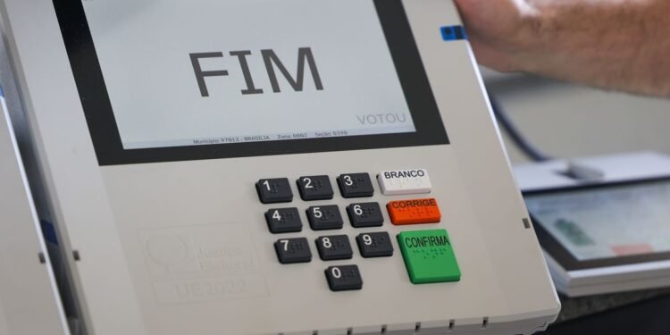 Segundo turno das eleições registra menor abstenção em 20 anos