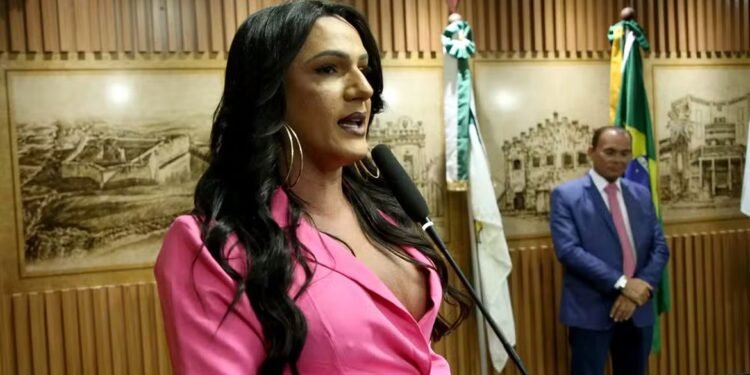 População trans amplia representação no Poder Legislativo