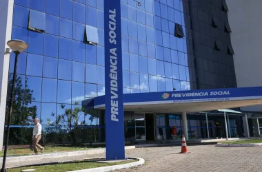 INSS libera consignado sem biometria facial para aposentados - (Foto: Fabio Rodrigues-Pozzebom/ Agência Brasil)