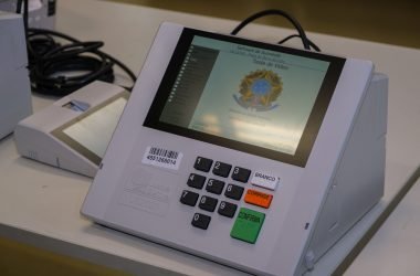 Eleições na Rios: advogado alerta que pressão sobre trabalhador para influenciar voto pode configurar assédio eleitoral - (Foto: Luiz André Nascimento/Rios de Notícias)