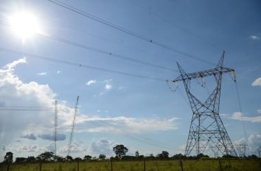Annel sorteia mais quatro lotes de transmissão de energia - (Foto: Fábio Rodrigues Pozzebom/Arquivo/Agência Brasil)