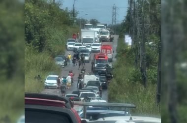 AM-010: obra de R$ 540 milhões é alvo de denúncias após acidentes e buracos na pista