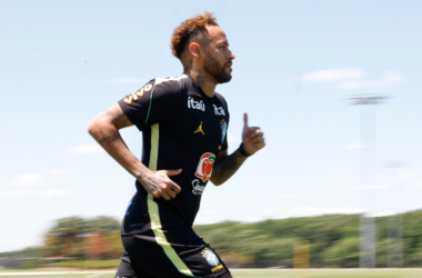 Neymar vai a campo pela primeira vez em treino da seleção brasileira - (Foto: Reprodução/  Rafael Ribeiro/ CBF)