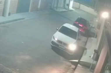 Assaltantes rendem vítimas e roubam residência de jornalista no bairro Aleixo - (Foto: Reprodução/ Redes sociais)