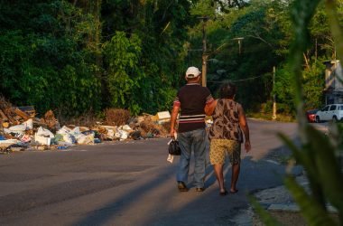 Fala Manaus moradores denunciam ruas transformadas em pontos de descarte de lixo