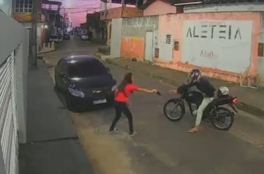 Jovem é vítima de assalto no Lírio do Vale, em Manaus - (Foto: Reprodução/ Redes sociais)