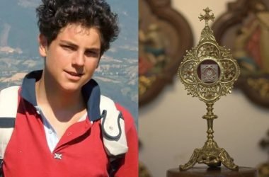 carlo-acutis-reliquia-igreja