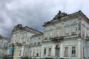 Funcionária denuncia atrasos de salários e retaliação em Hospital em Manaus - (Foto: Reprodução/Redes Socias e relatos enviados ao Portal RIOS DE NOTÍCIAS)