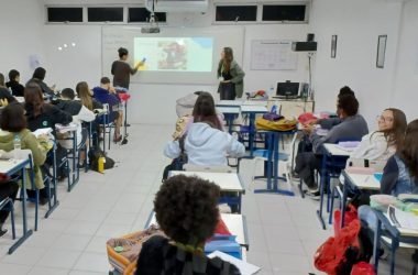 Estudo destaca alta evasão em faculdades e universidades do país - (Foto: PHI/Divulgação)